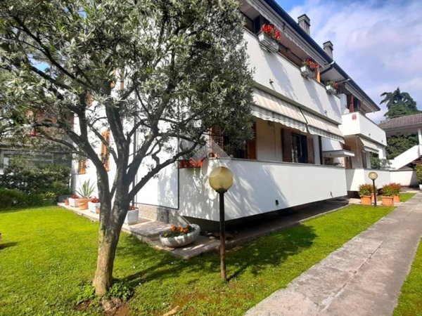 appartamento in vendita a Senago
