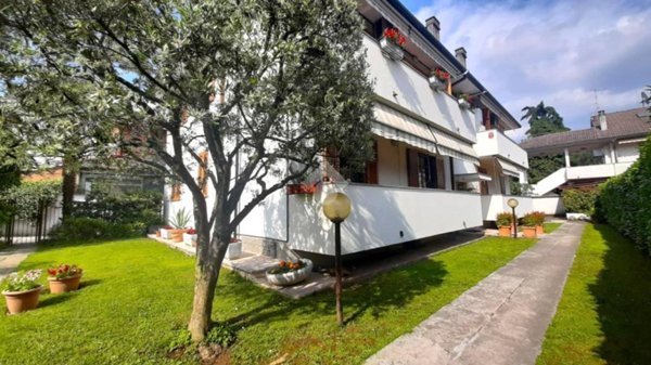 appartamento in vendita a Senago