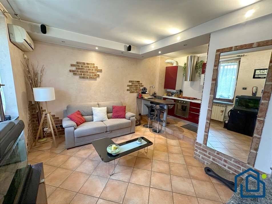 casa indipendente in vendita a Senago