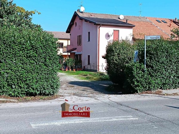 casale in vendita a Senago