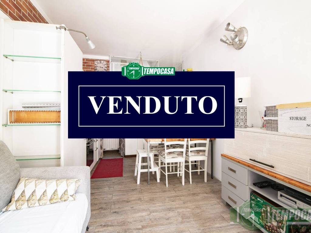 casa indipendente in vendita a Senago