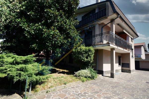 appartamento in vendita a Senago