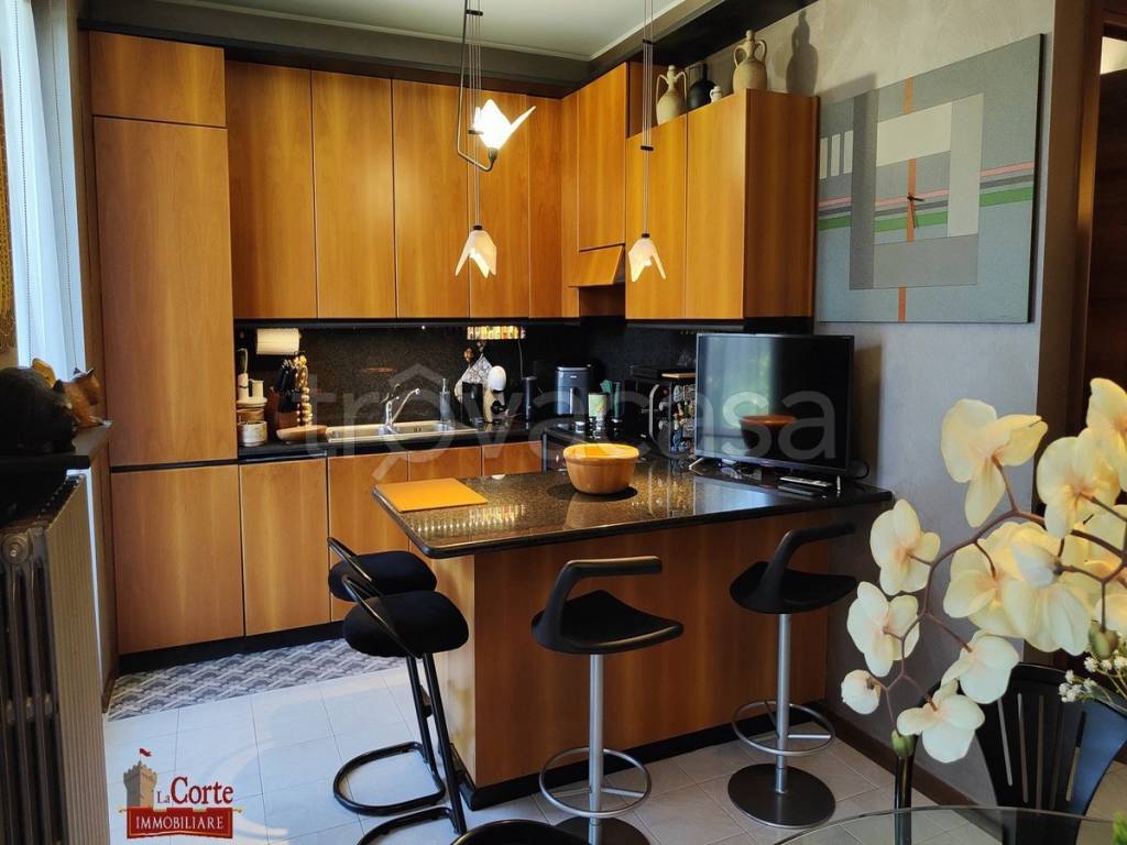 casa indipendente in vendita a Senago