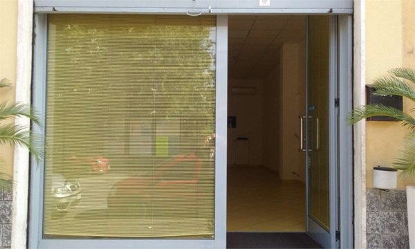 negozio in vendita a Senago