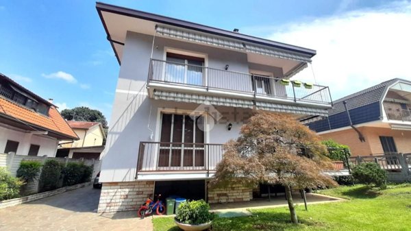 appartamento in vendita a Senago