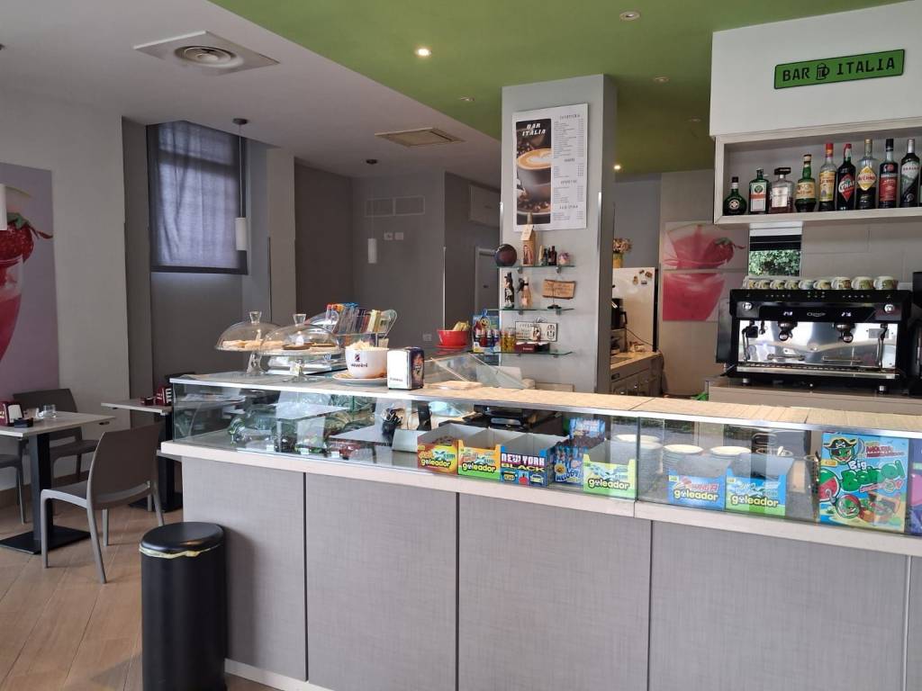 negozio in vendita a Senago