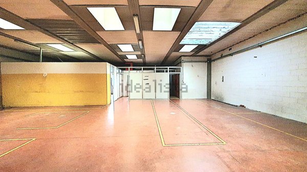 ufficio in vendita a Senago