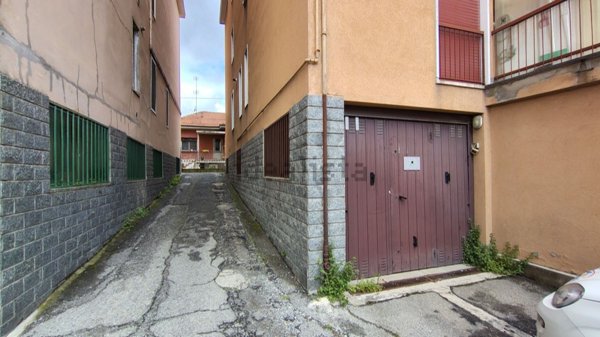 locale di sgombero in vendita a Senago