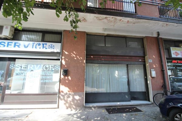 negozio in vendita a Senago