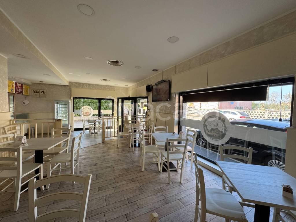 negozio in vendita a Senago