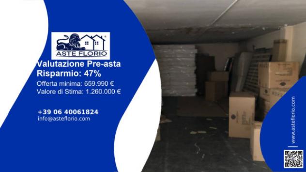 capannone in vendita a Senago