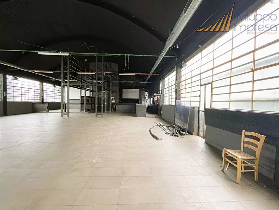 negozio in vendita a Senago