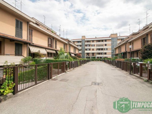 casa indipendente in vendita a Senago