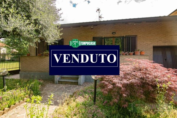 casa indipendente in vendita a Senago