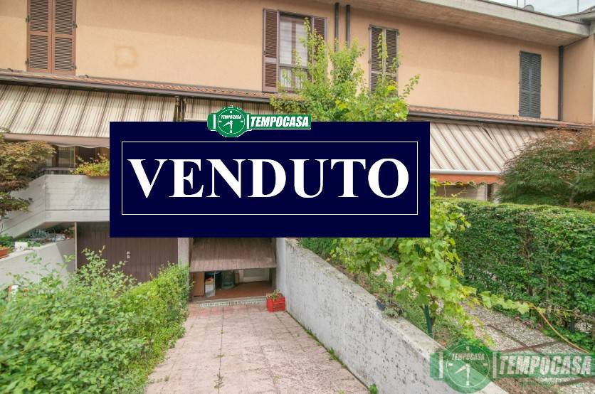casa indipendente in vendita a Senago