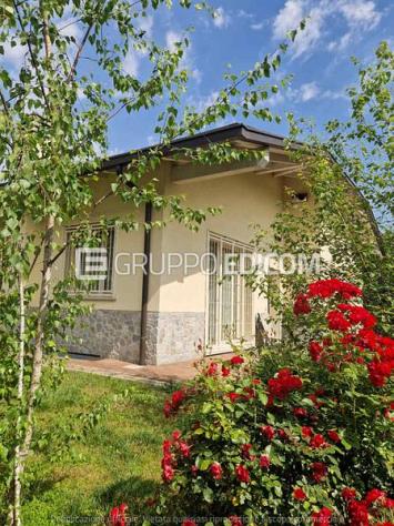 casa indipendente in vendita a Senago