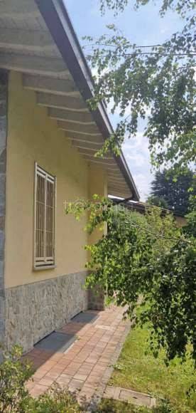 casa indipendente in vendita a Senago