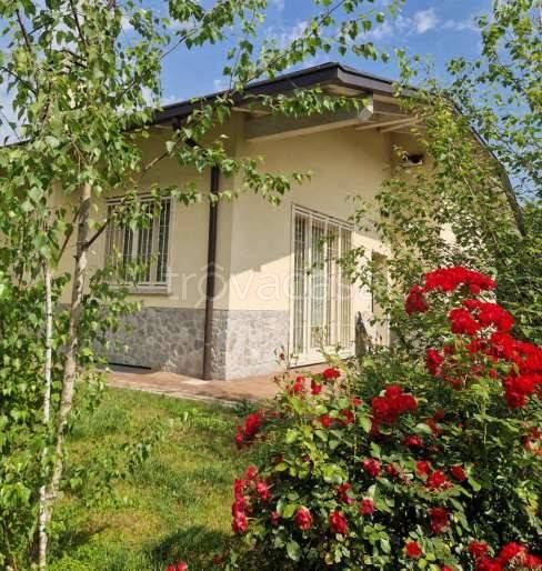 casa indipendente in vendita a Senago