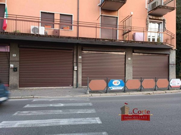 negozio in vendita a Senago