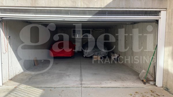 box auto in vendita a Senago