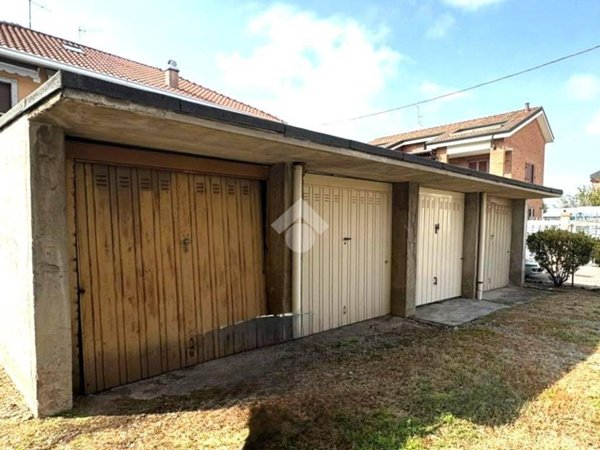 box auto in vendita a Senago