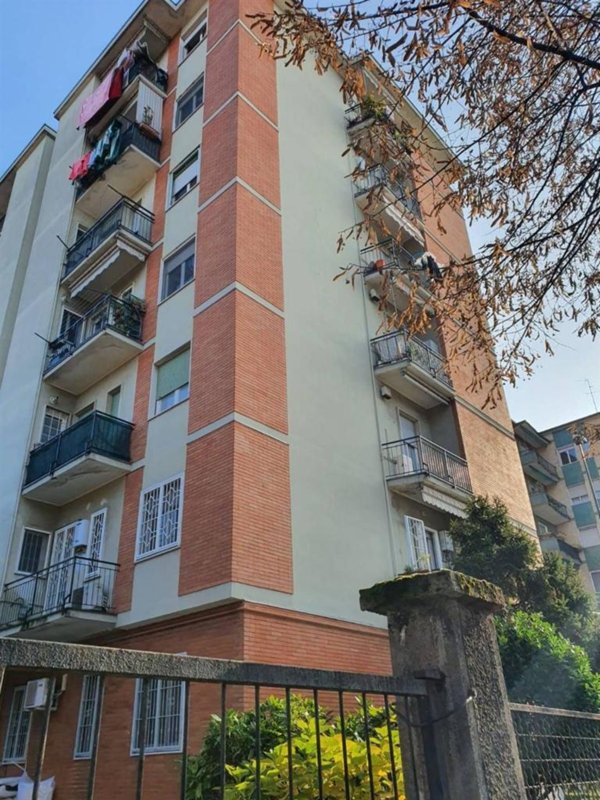 appartamento in vendita a Sesto San Giovanni in zona Parpagliona