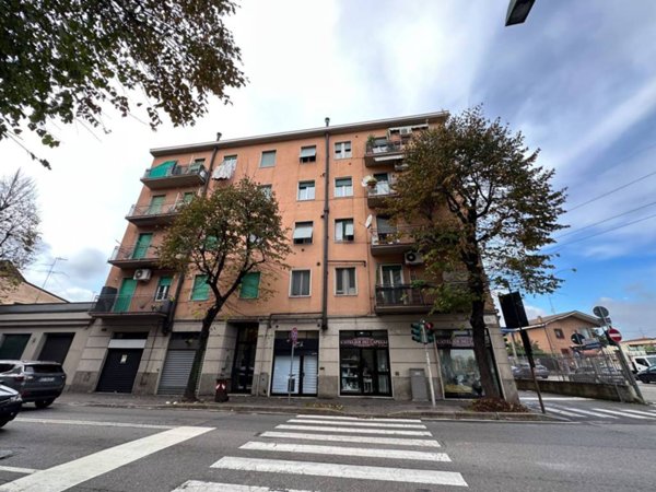 appartamento in vendita a Sesto San Giovanni in zona Pelucca/Villaggio Falck