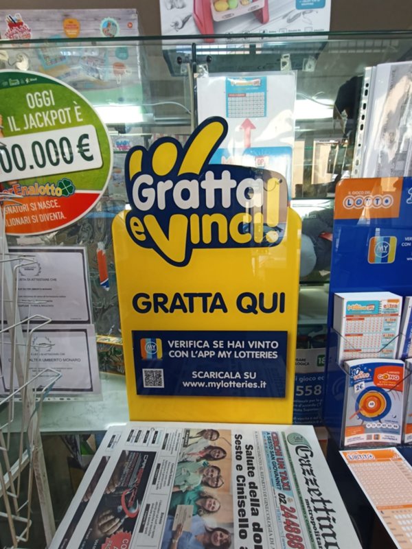 negozio in vendita a Sesto San Giovanni in zona Rondò/Torretta