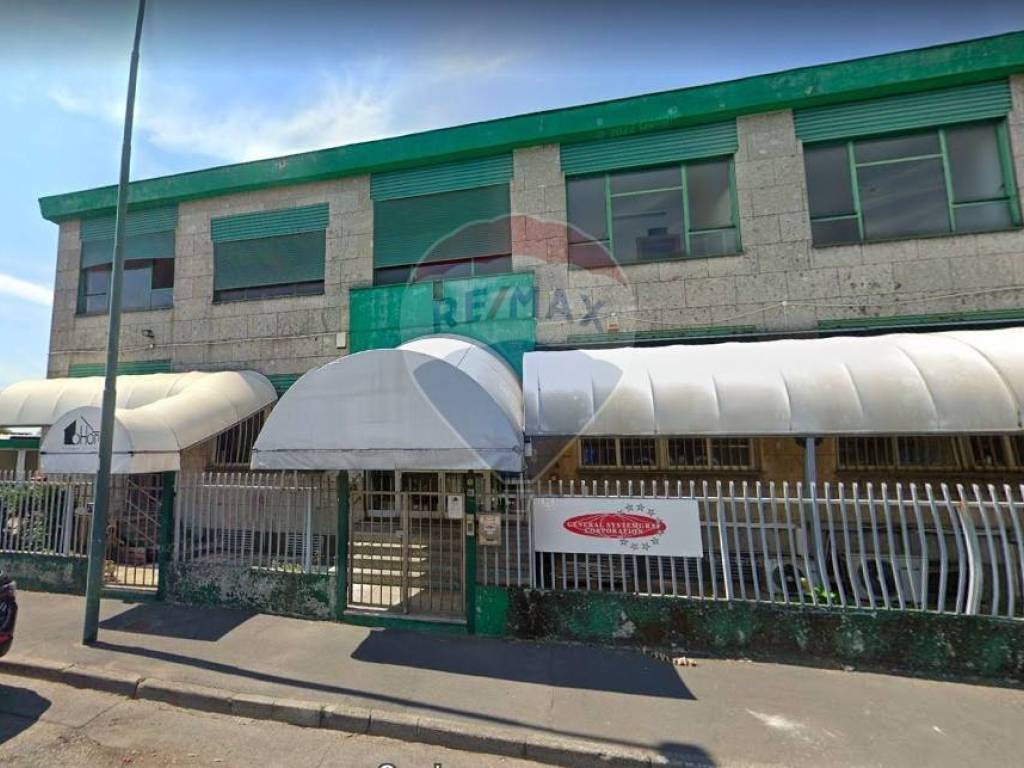 locale commerciale in vendita a Sesto San Giovanni