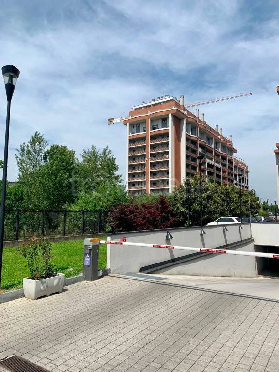 appartamento in vendita a Sesto San Giovanni in zona Restellone