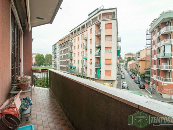 appartamento in vendita a Sesto San Giovanni in zona Rondinella