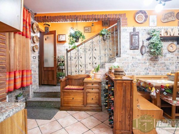 casa indipendente in vendita a Sesto San Giovanni in zona Rondò/Torretta