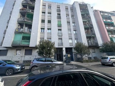 locale di sgombero in vendita a Sesto San Giovanni