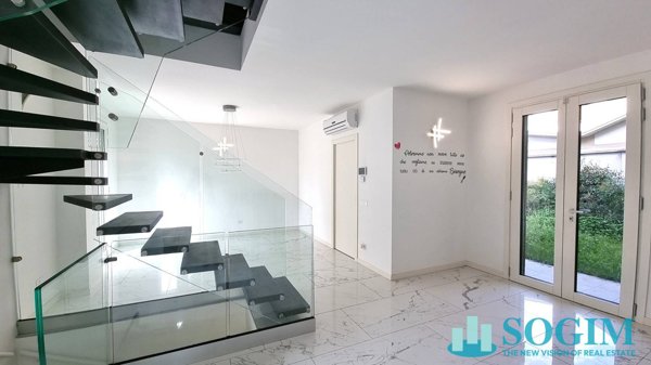 casa indipendente in vendita a Sesto San Giovanni in zona Rondò/Torretta