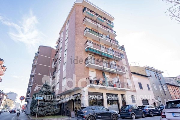appartamento in vendita a Sesto San Giovanni in zona Rondinella