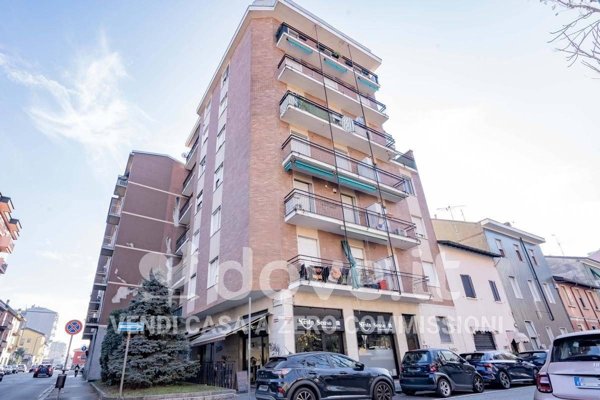 appartamento in vendita a Sesto San Giovanni in zona Rondinella