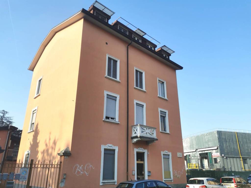 appartamento in vendita a Sesto San Giovanni in zona Rondinella