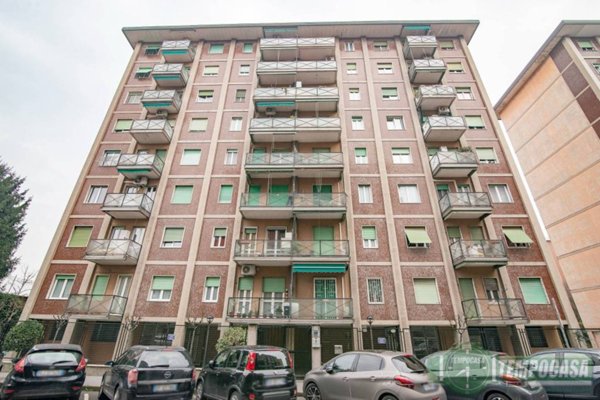 appartamento in vendita a Sesto San Giovanni in zona Rondò/Torretta