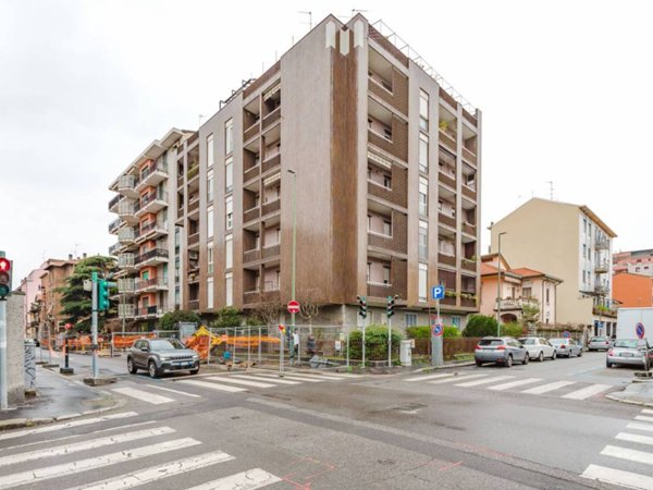 appartamento in vendita a Sesto San Giovanni in zona Rondò/Torretta