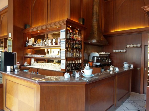 pentavano in vendita a Sesto San Giovanni