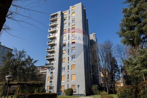 appartamento in vendita a Sesto San Giovanni in zona Rondò/Torretta