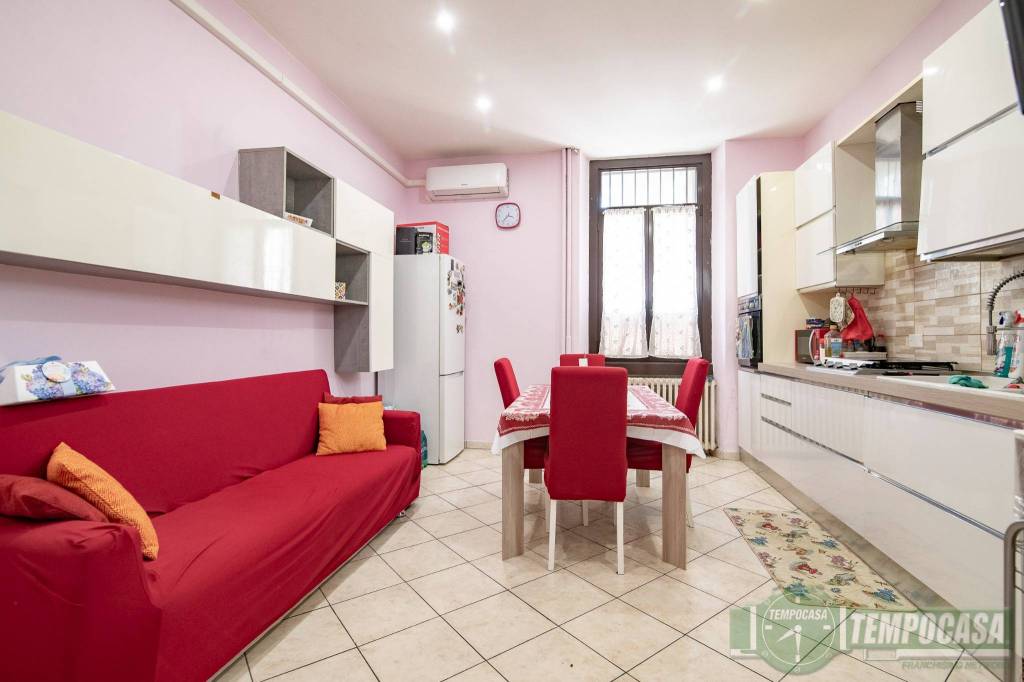 appartamento in vendita a Sesto San Giovanni in zona Rondò/Torretta