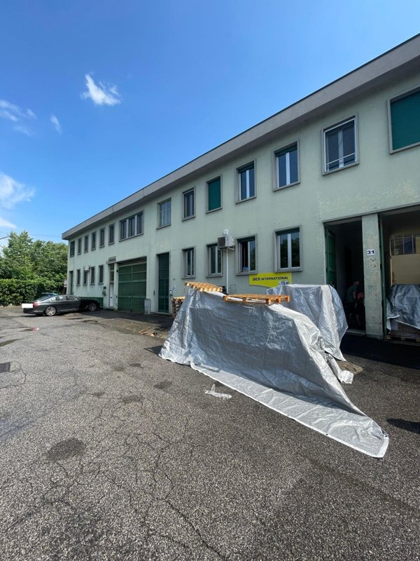 locale di sgombero a Sesto San Giovanni in zona Pelucca/Villaggio Falck