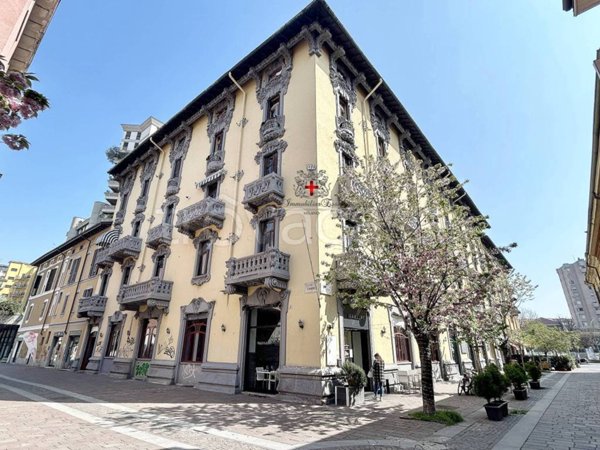 quadrivano in vendita a Sesto San Giovanni in zona Rondò/Torretta
