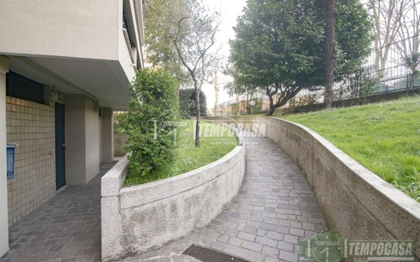 appartamento in vendita a Sesto San Giovanni in zona Rondinella