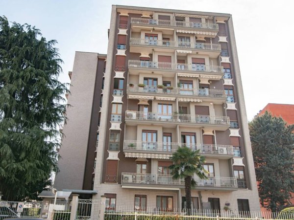 appartamento in vendita a Sesto San Giovanni in zona Rondinella