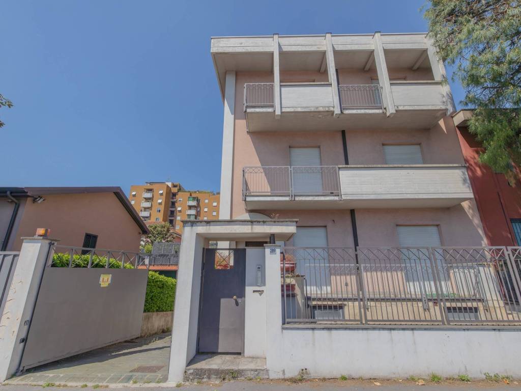 intera palazzina in vendita a Sesto San Giovanni in zona Rondinella