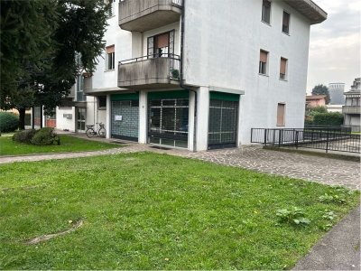 negozio in vendita a Sesto San Giovanni