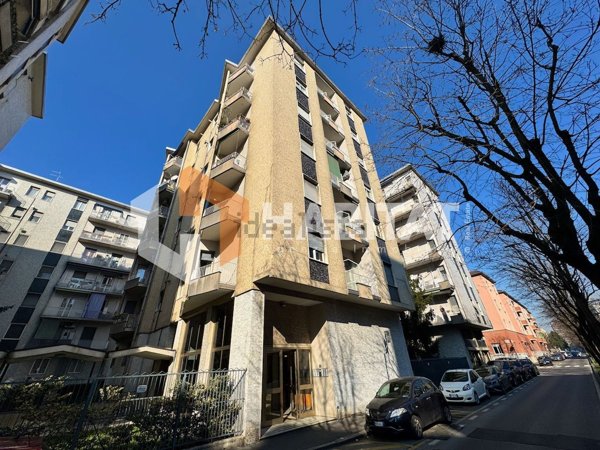 appartamento in vendita a Sesto San Giovanni in zona Rondò/Torretta