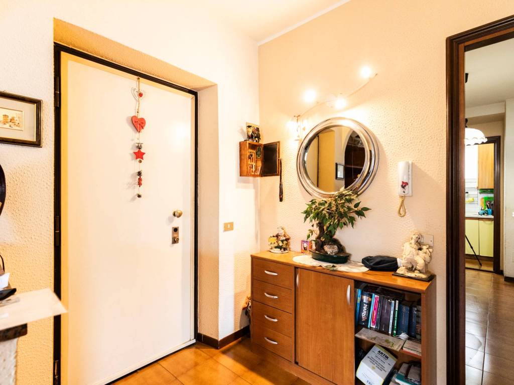 appartamento in vendita a Sesto San Giovanni in zona Rondinella